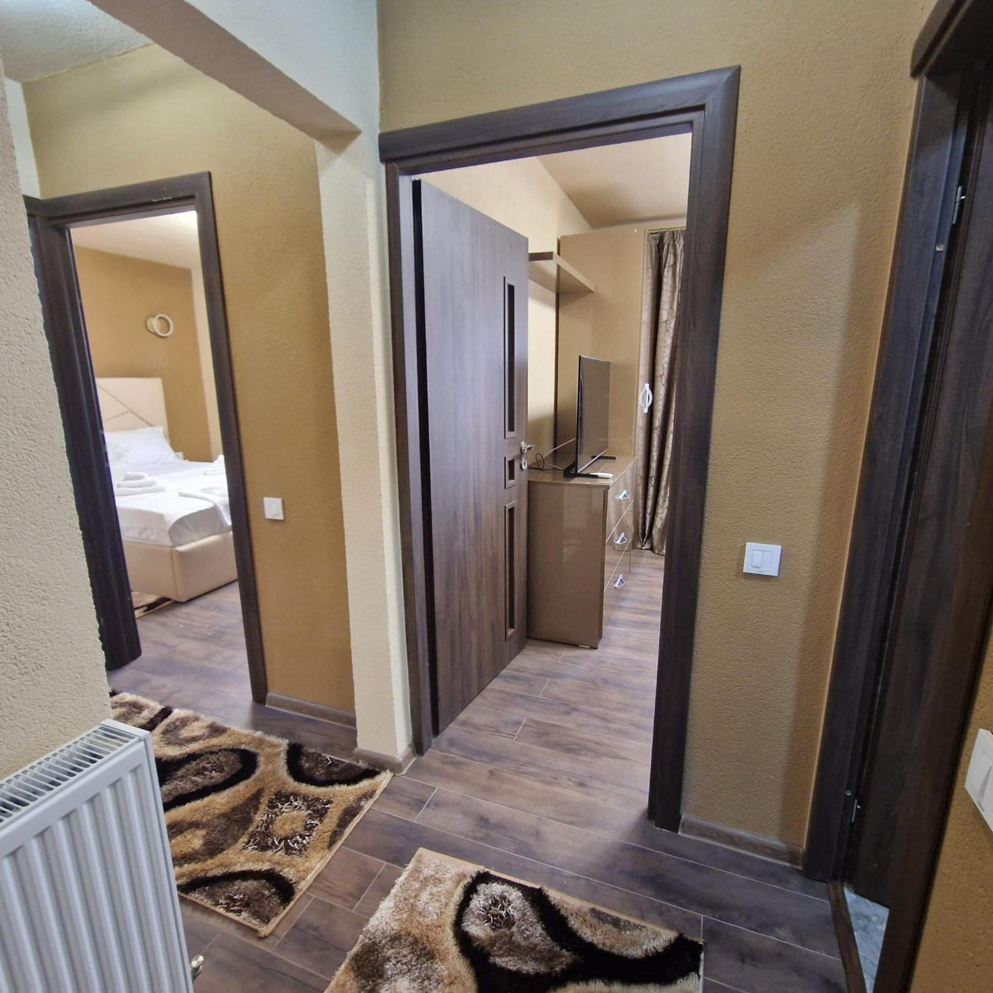 Apartament Iulius 3 Manastire Árgyasudvarhely Kültér fotó
