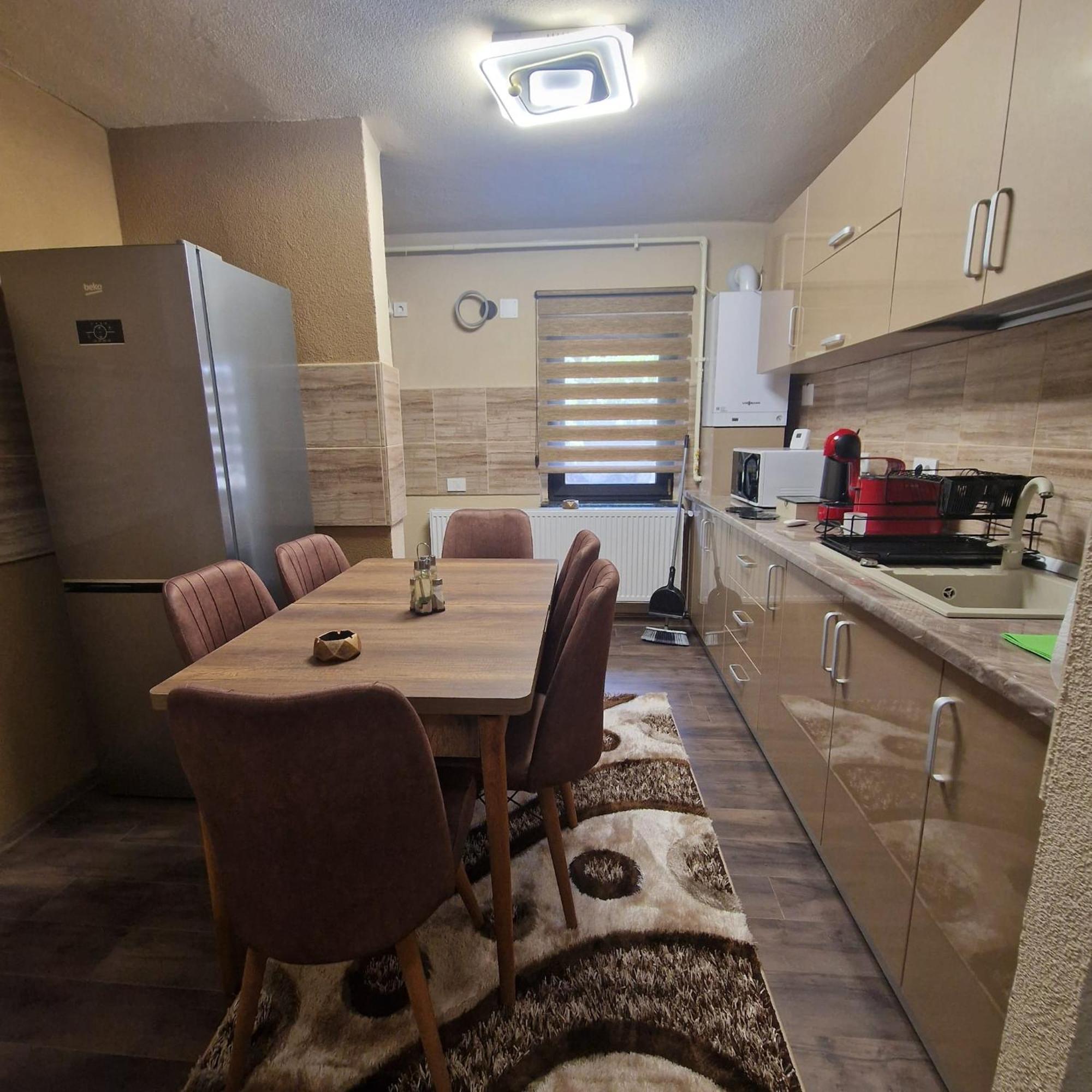 Apartament Iulius 3 Manastire Árgyasudvarhely Kültér fotó