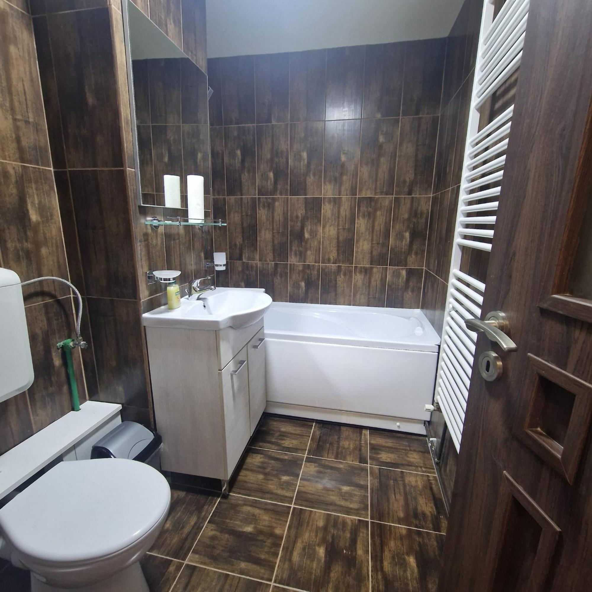Apartament Iulius 3 Manastire Árgyasudvarhely Kültér fotó